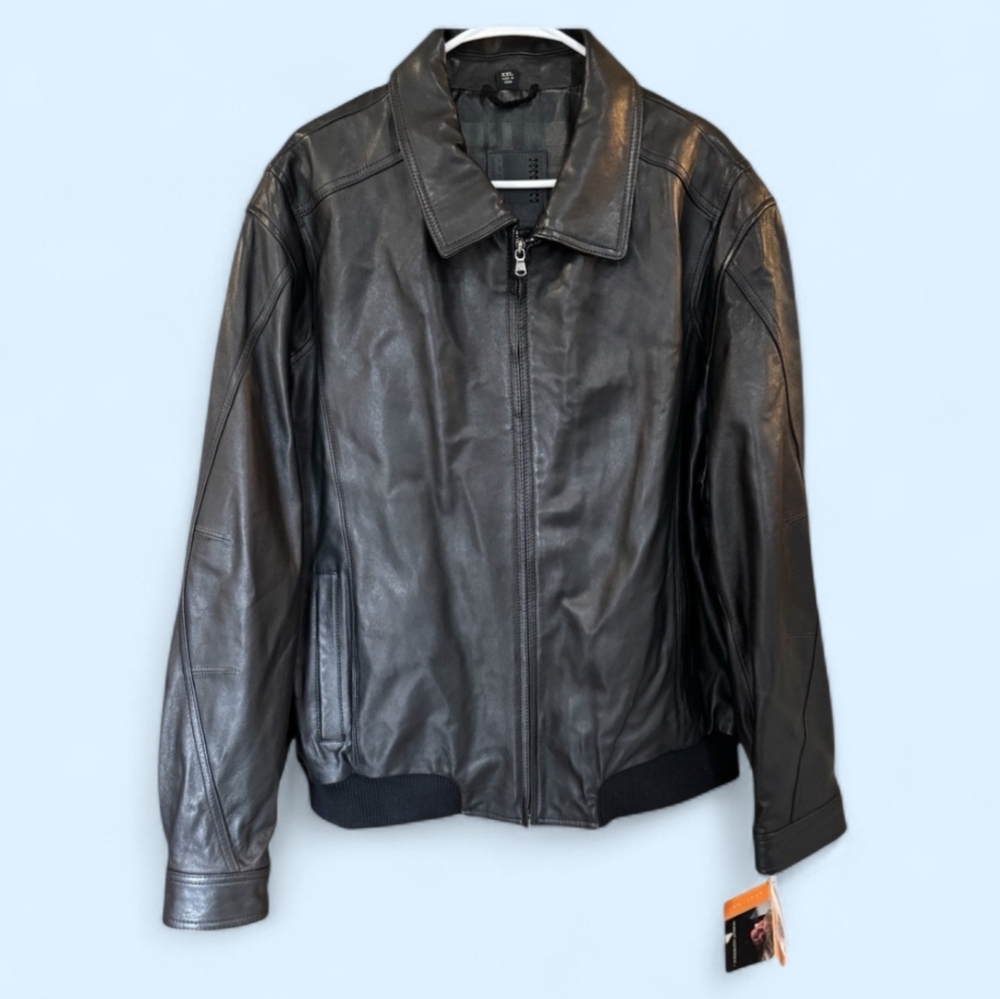 Robert Comstock Luxury Men's Classic Black‎ Leather Bomber Jacket